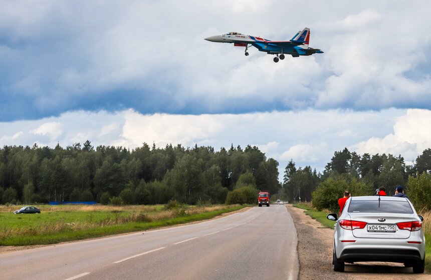 На аэродроме Кубинка прошла демонстрационная авиапрограмма 5 фото
