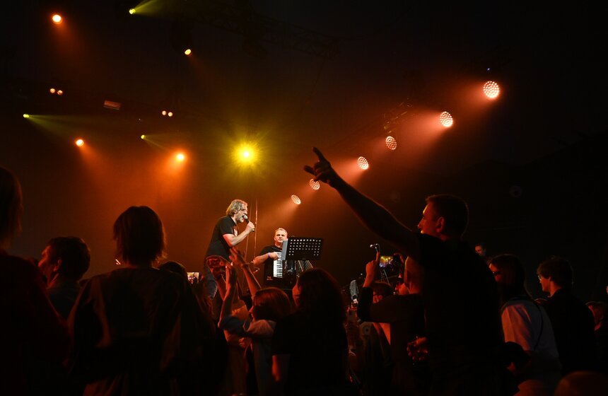 В Москве прошел фестиваль-маскарад "По... пляшем" 9 фото