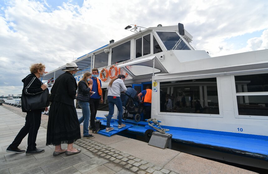 Речной трамвайчик вновь запустили от Северного речного вокзала до деревни Захарково 17 фото