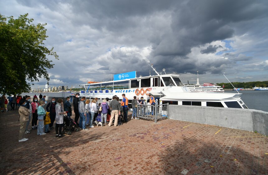 Речной трамвайчик вновь запустили от Северного речного вокзала до деревни Захарково 27 фото