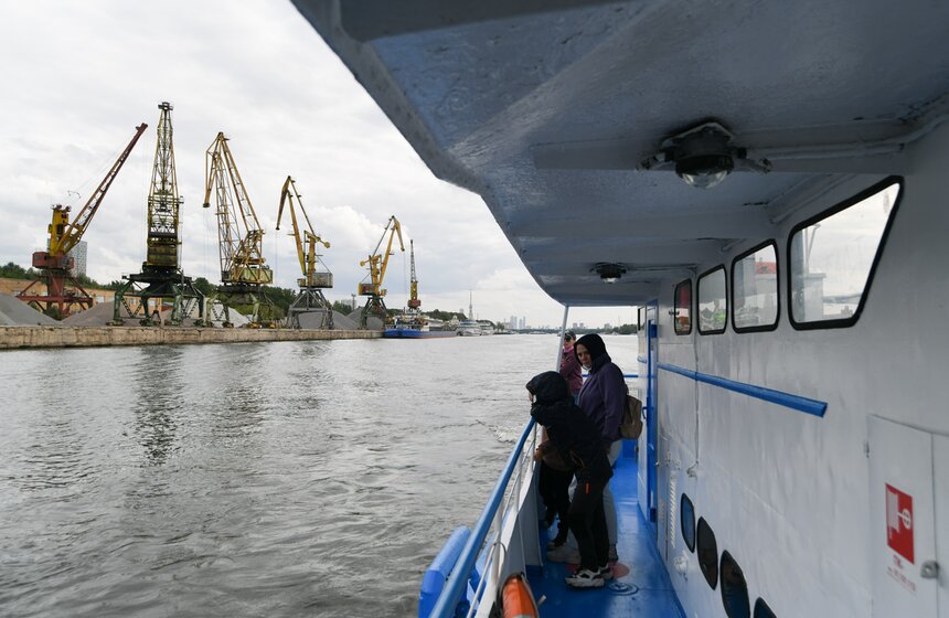 Речной трамвайчик вновь запустили от Северного речного вокзала до деревни Захарково 24 фото