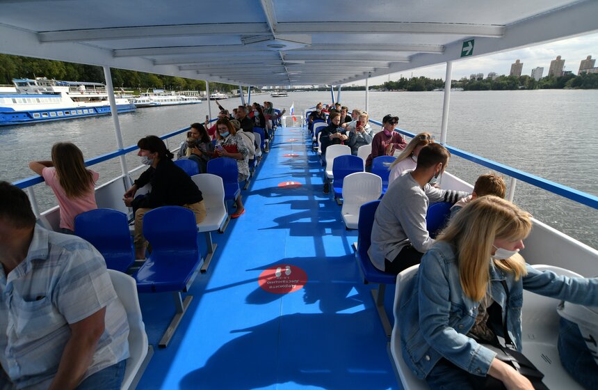 Речной трамвайчик вновь запустили от Северного речного вокзала до деревни Захарково 20 фото