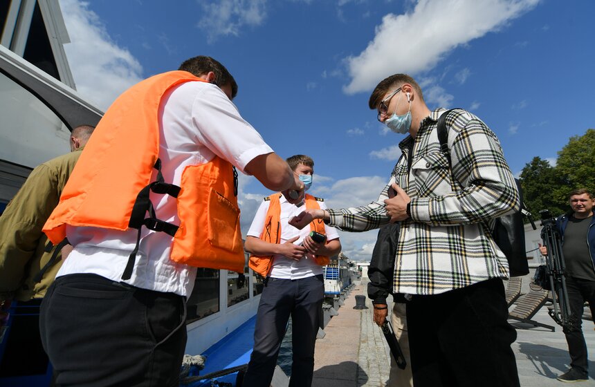 Речной трамвайчик вновь запустили от Северного речного вокзала до деревни Захарково 3 фото