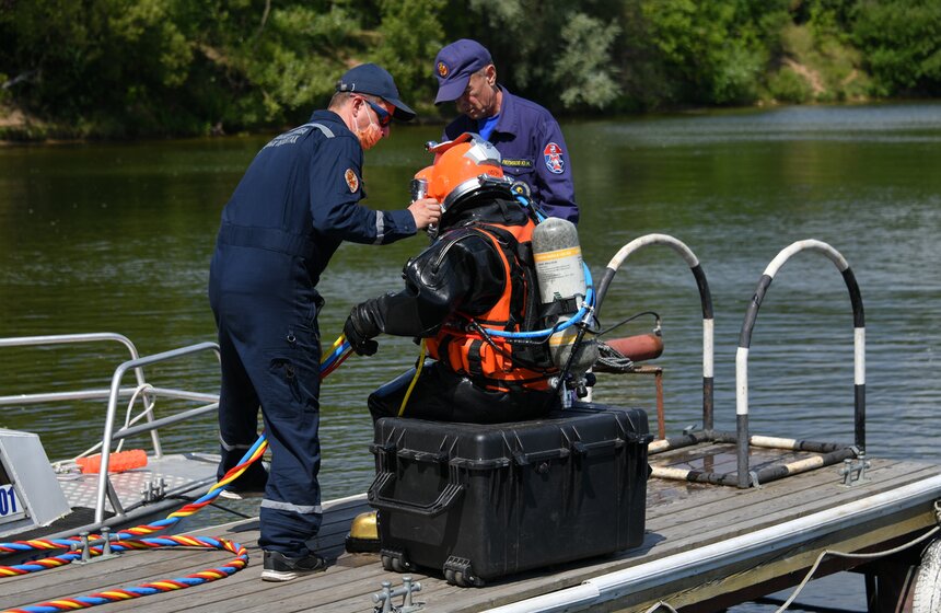 Какую помощь оказывают собаки-водолазы при обеспечении безопасности на водных объектах 23 фото