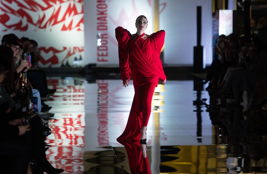 Дизайнер Ульяна Добровская представила свою дебютную коллекцию 15 фото