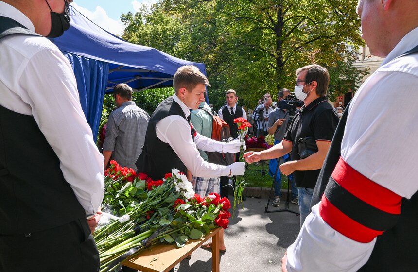 В Москве простились с Ясеном Засурским 18 фото