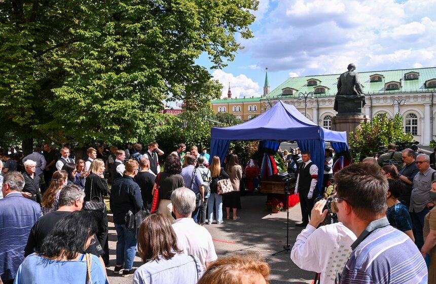 В Москве простились с Ясеном Засурским 11 фото