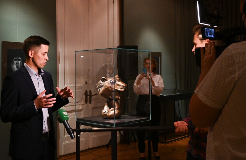 В Государственном музее Востока открылась выставка Альфиза Сабирова 3 фото