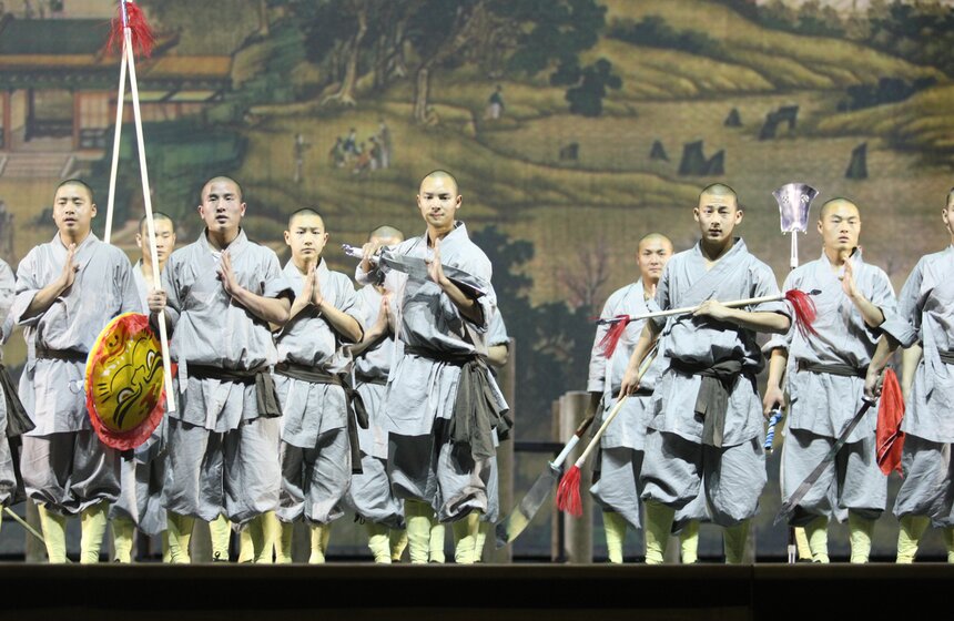 Шаолиньские монахи привезли в Москву шоу "Последний рубеж" 20 фото