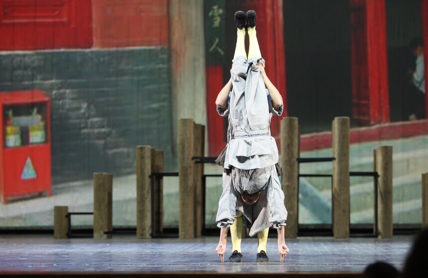 Шаолиньские монахи привезли в Москву шоу "Последний рубеж" 8 фото