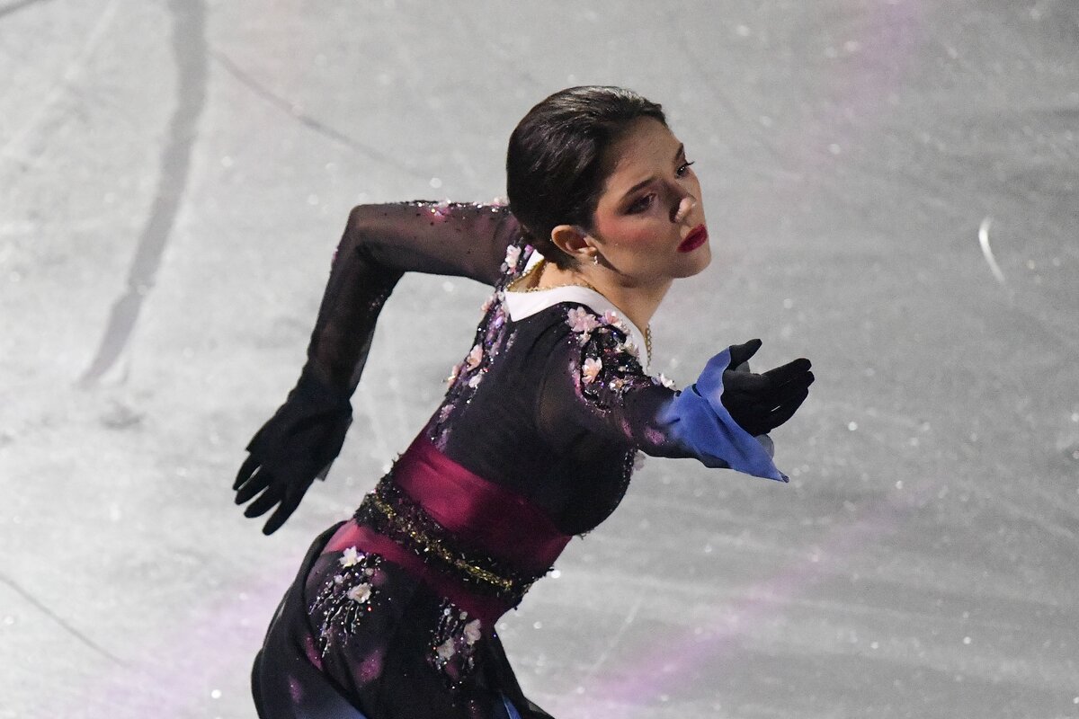 Почему женя медведева ушла из спорта