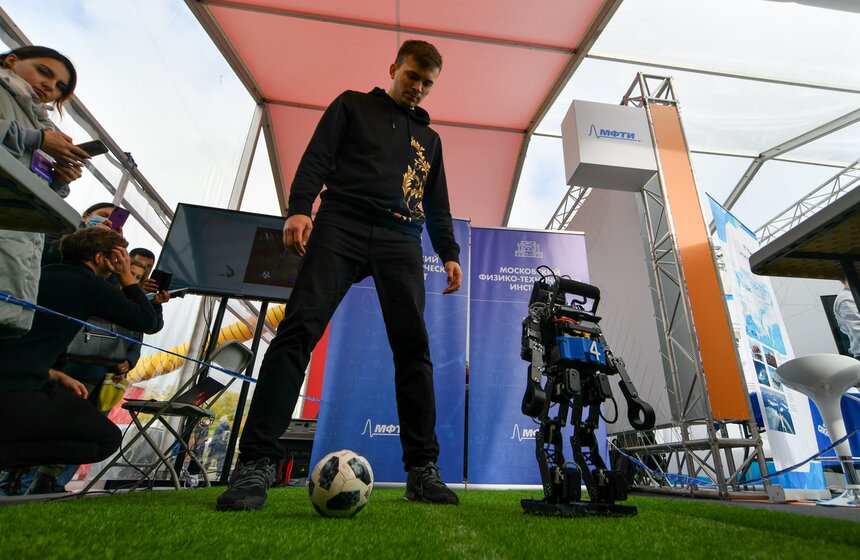 На ВДНХ прошел Всероссийский фестиваль "Техносреда" 13 фото