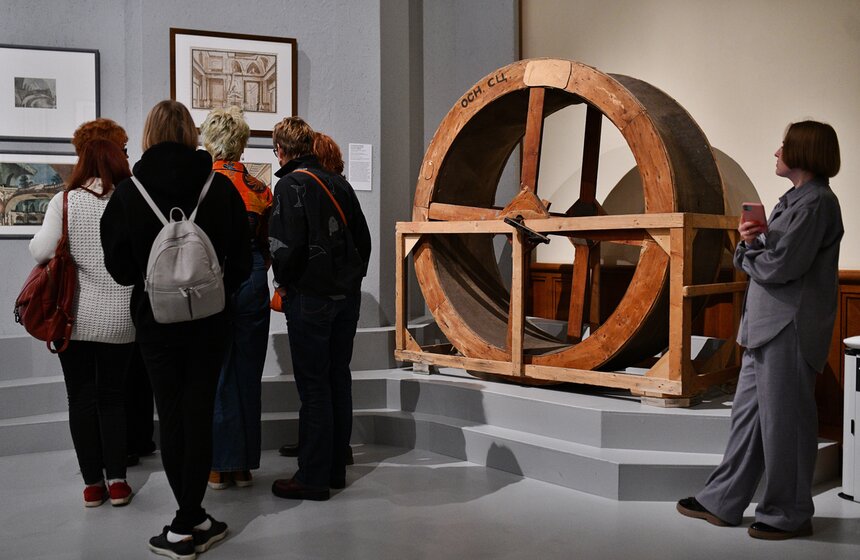 Выставка-фестиваль "Театрократия. Екатерина II и опера" открылась в "Царицыне" 17 фото