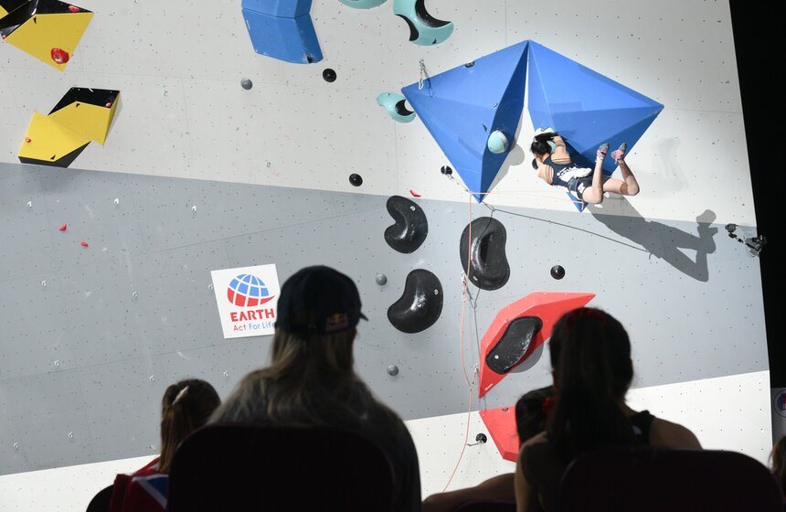 В Москве прошел чемпионат мира по скалолазанию 21 фото