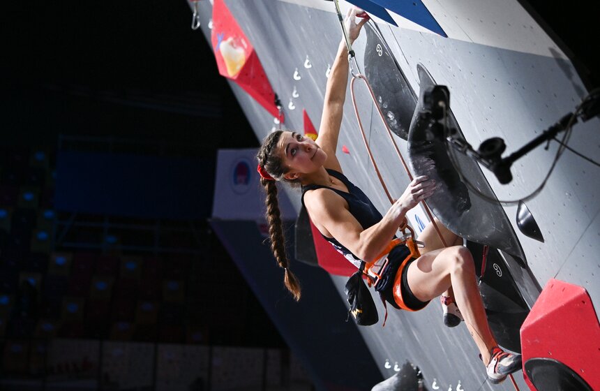 В Москве прошел чемпионат мира по скалолазанию 17 фото