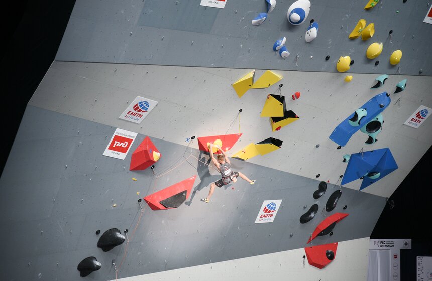 В Москве прошел чемпионат мира по скалолазанию 11 фото