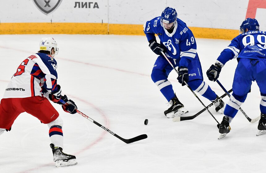 ЦСКА всухую победил "Динамо" в хоккейном дерби 15 фото