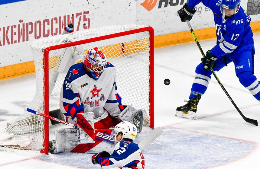 ЦСКА всухую победил "Динамо" в хоккейном дерби 13 фото