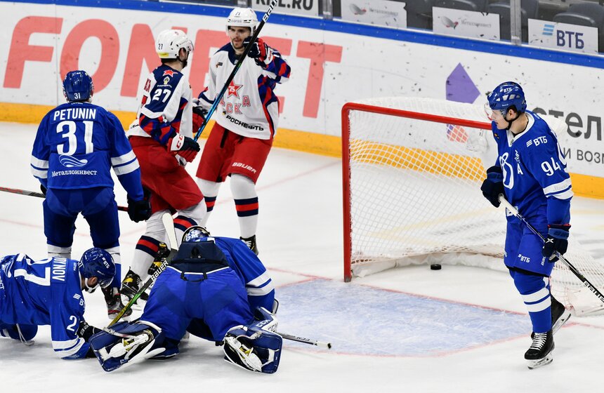 ЦСКА всухую победил "Динамо" в хоккейном дерби 19 фото