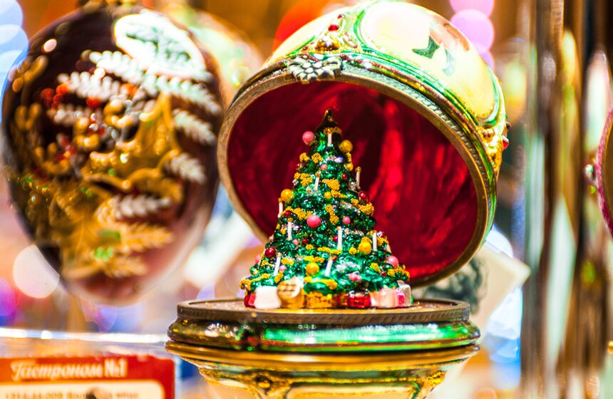 Улицы Москвы украсили к Новому году 18 фото