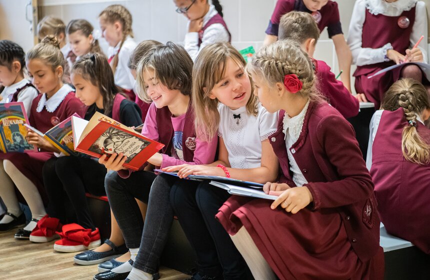 Собянин рассказал о планах переоснащения школ современными компьютерами 17 фото