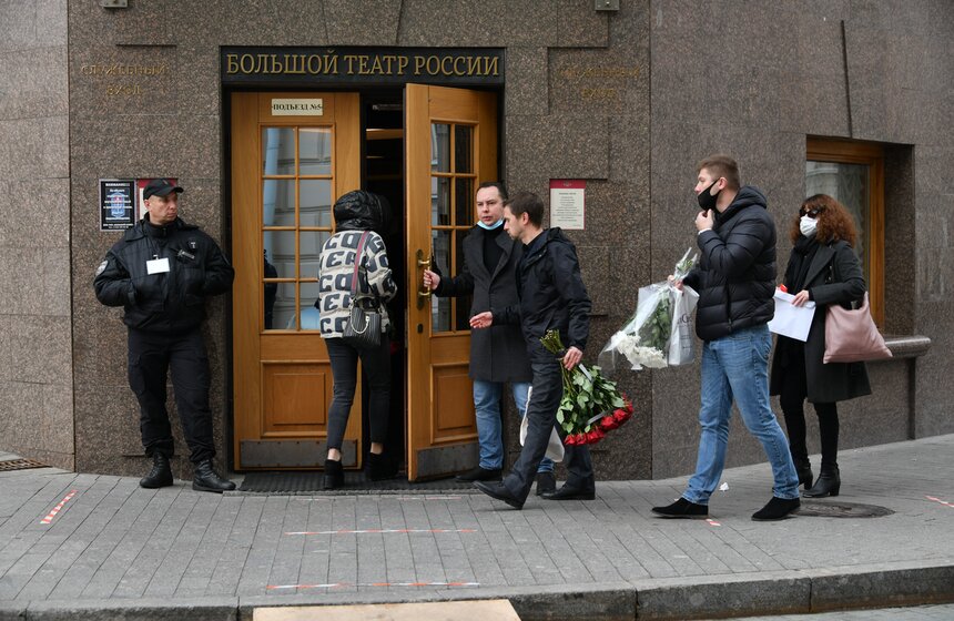 В Москве простились с Евгением Кулешом 15 фото