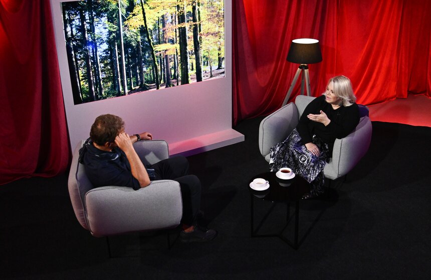 Яна Поплавская приняла участие в съемках программы "Золотая рыбка" 1 фото