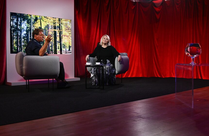 Яна Поплавская приняла участие в съемках программы "Золотая рыбка" 13 фото