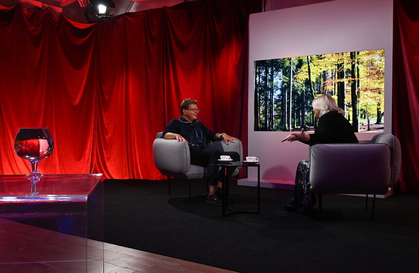 Яна Поплавская приняла участие в съемках программы "Золотая рыбка" 9 фото