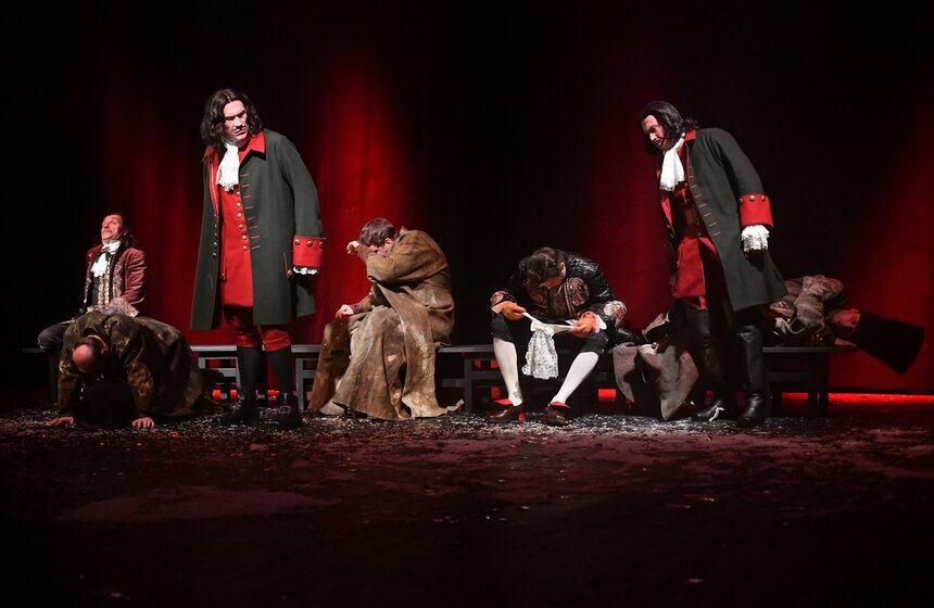 В театре "Модерн" состоялась премьера спектакля "Петр Перый" 10 фото