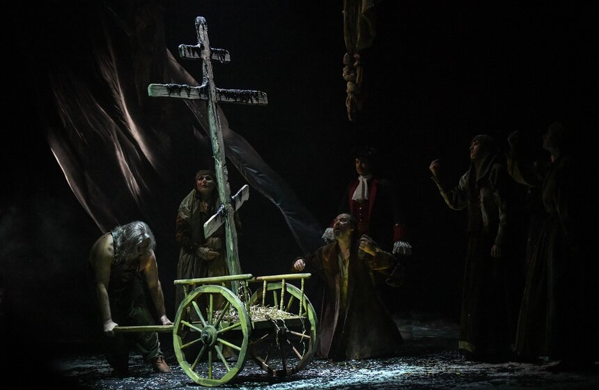 В театре "Модерн" состоялась премьера спектакля "Петр Перый" 5 фото