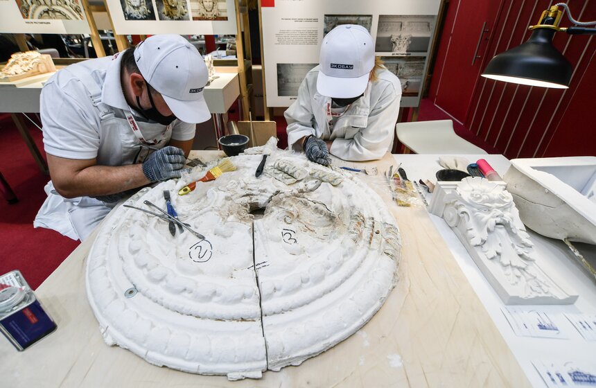 В Гостином дворе открылась выставка "Denkmal, Россия – Москва" 6 фото