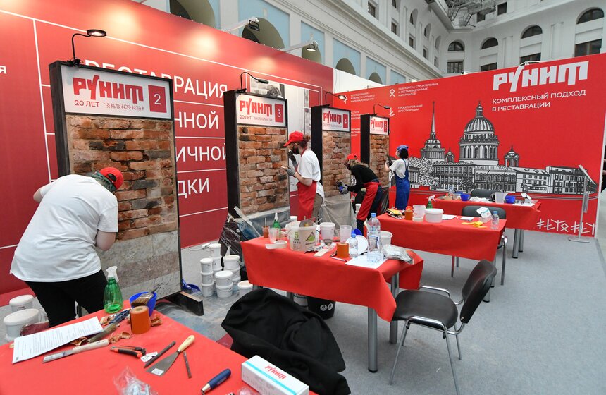 В Гостином дворе открылась выставка "Denkmal, Россия – Москва" 4 фото