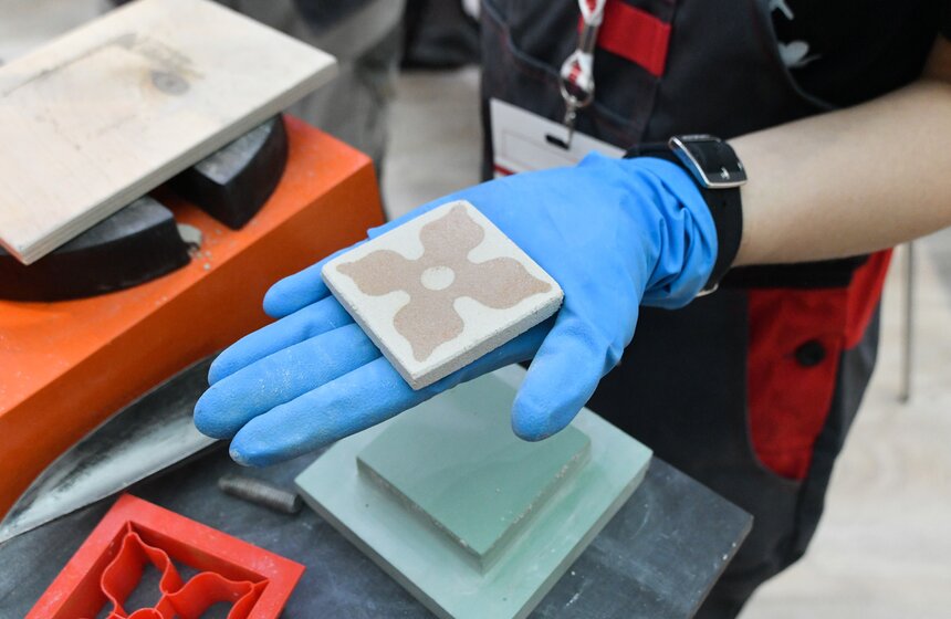 В Гостином дворе открылась выставка "Denkmal, Россия – Москва" 13 фото