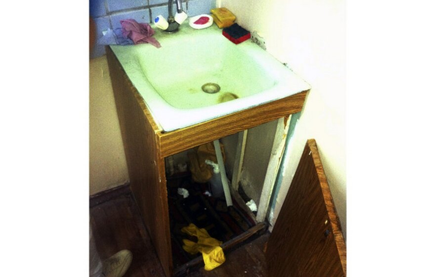 Неудачный ремонт школы №3 на улице Новочеремушкинская 8 фото