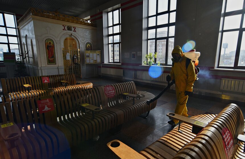 В столице провели дезинфекцию Савеловского вокзала 7 фото