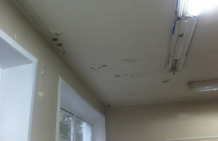 Неудачный ремонт школы №3 на улице Новочеремушкинская 4 фото