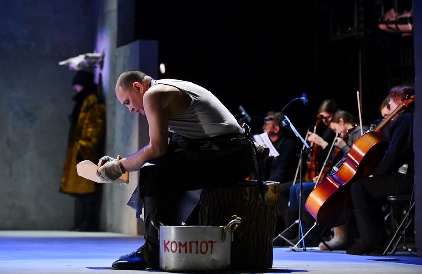 На сцене МТЮЗа выступил Татарский драматический театр 20 фото