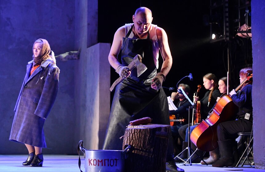 На сцене МТЮЗа выступил Татарский драматический театр 14 фото