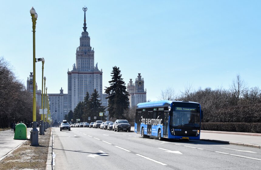 "Тотальный диктант" впервые написали в электробусе 2 фото
