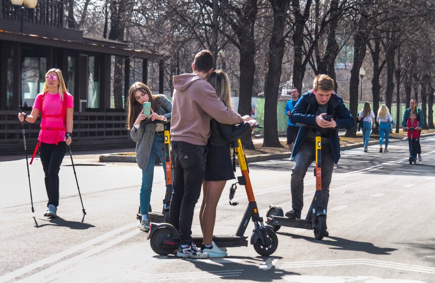 Аномально теплая погода продержится в Москве до выходных 9 фото