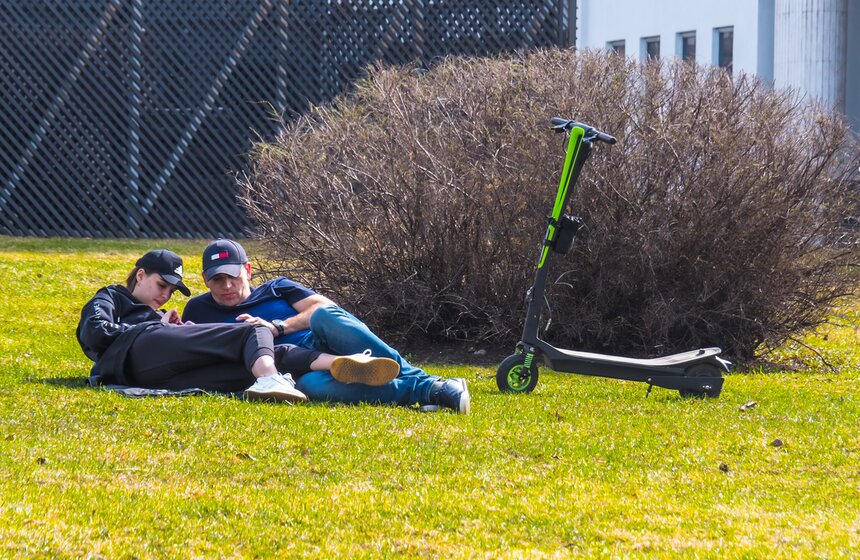 Аномально теплая погода продержится в Москве до выходных 22 фото