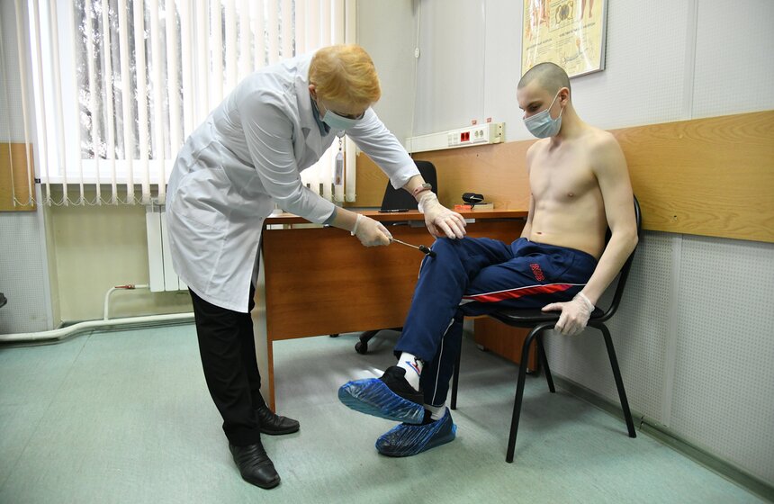 Из Москвы отправили первых призывников для прохождения военной службы 13 фото