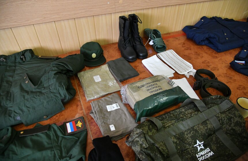 Из Москвы отправили первых призывников для прохождения военной службы 17 фото