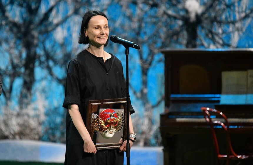 Руководитель вокального ансамбля Электротеатра Арина Зверева, получившая Специальную премию жюри Музыкального театра "За глубокое раскрытие музыкально-художественного образа, а также за развитие и расширение современных вокальных техник" за работу "Октавия, Трепанация" (Электротеатр Станиславский, Москва)