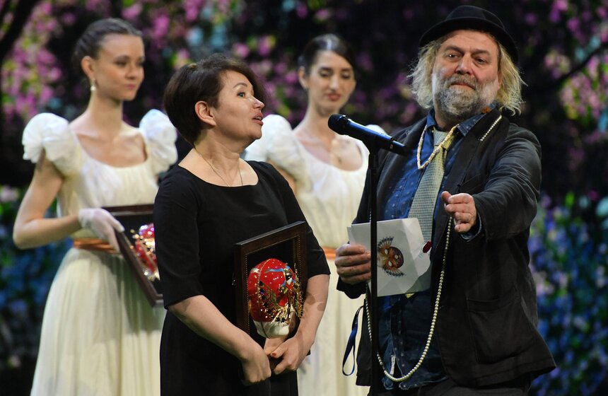 Художник Татьяна Ногинова ставшая лауреатом премии в номинации "Лучшая работа художника по костюмам в музыкальном театре" за работу "Бахчисарайский фонтан" (Театр оперы и балета, Самара)