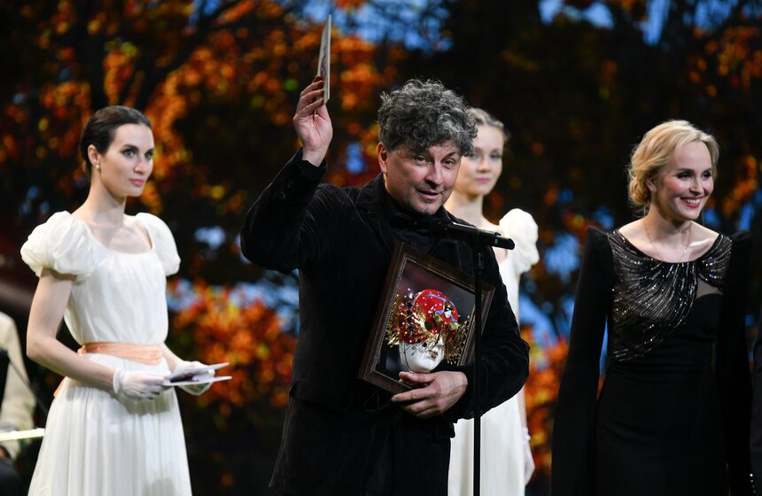 Режиссер Дмитрий Белов, ставший лауреатом премии в номинации "Лучшая работа режиссера" в оперетте-мюзикле за работу "Сильва" (Театр музыкальной комедии, Екатеринбург)