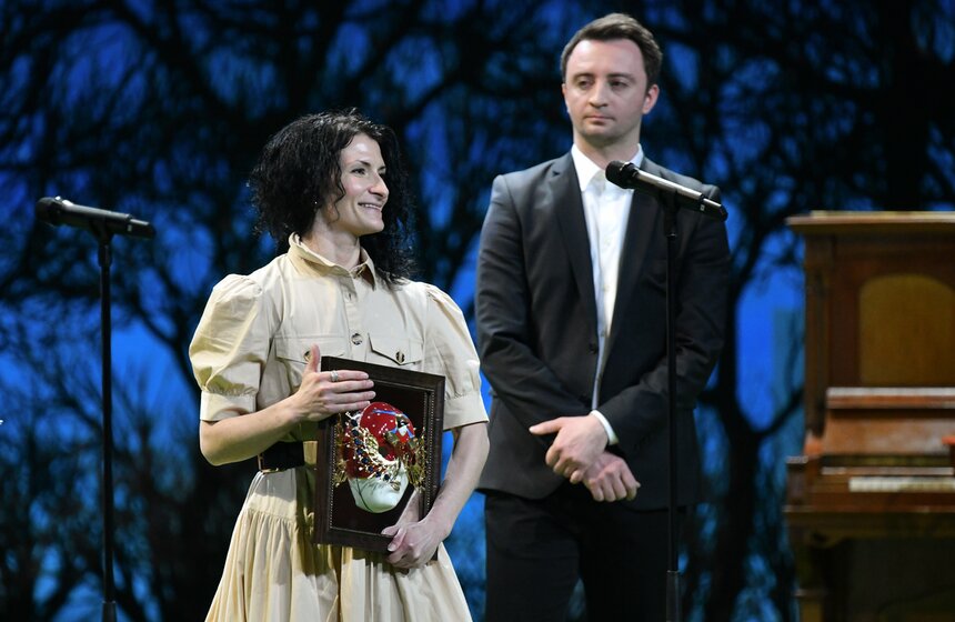 Хореограф Ксения Михеева, ставшая лауреатом премии в номинации "Лучший спектакль в современном танце" в категории "Балет/современный танец" за работу "Последнее чаепитие" (Проект Ксении Михеевой, Санкт-Петербург)