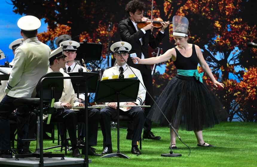 Актриса Варвара Шмыкова на церемонии вручения XXVII национальной театральной премии "Золотая маска"