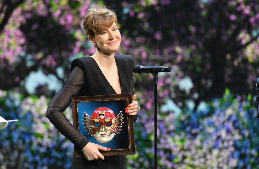 Художник по костюмам Анастасия Нефедова, ставшая лауреатом премии в номинации "Лучшая работа художника по костюмам в драме" за работу "Пиноккио. Театр" (Электротеатр Станиславский, Москва)